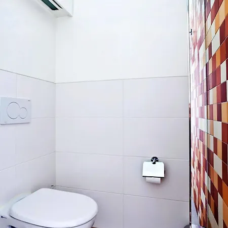 Linnen Hotell 3*
