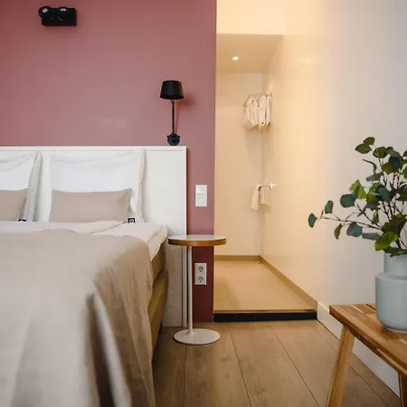 Linnen Hotell